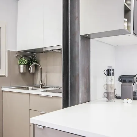 Living Rhome - Condotti * Rzym