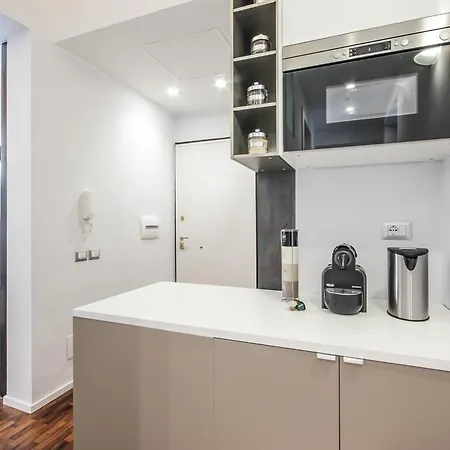 Living Rhome - Condotti Apartament *